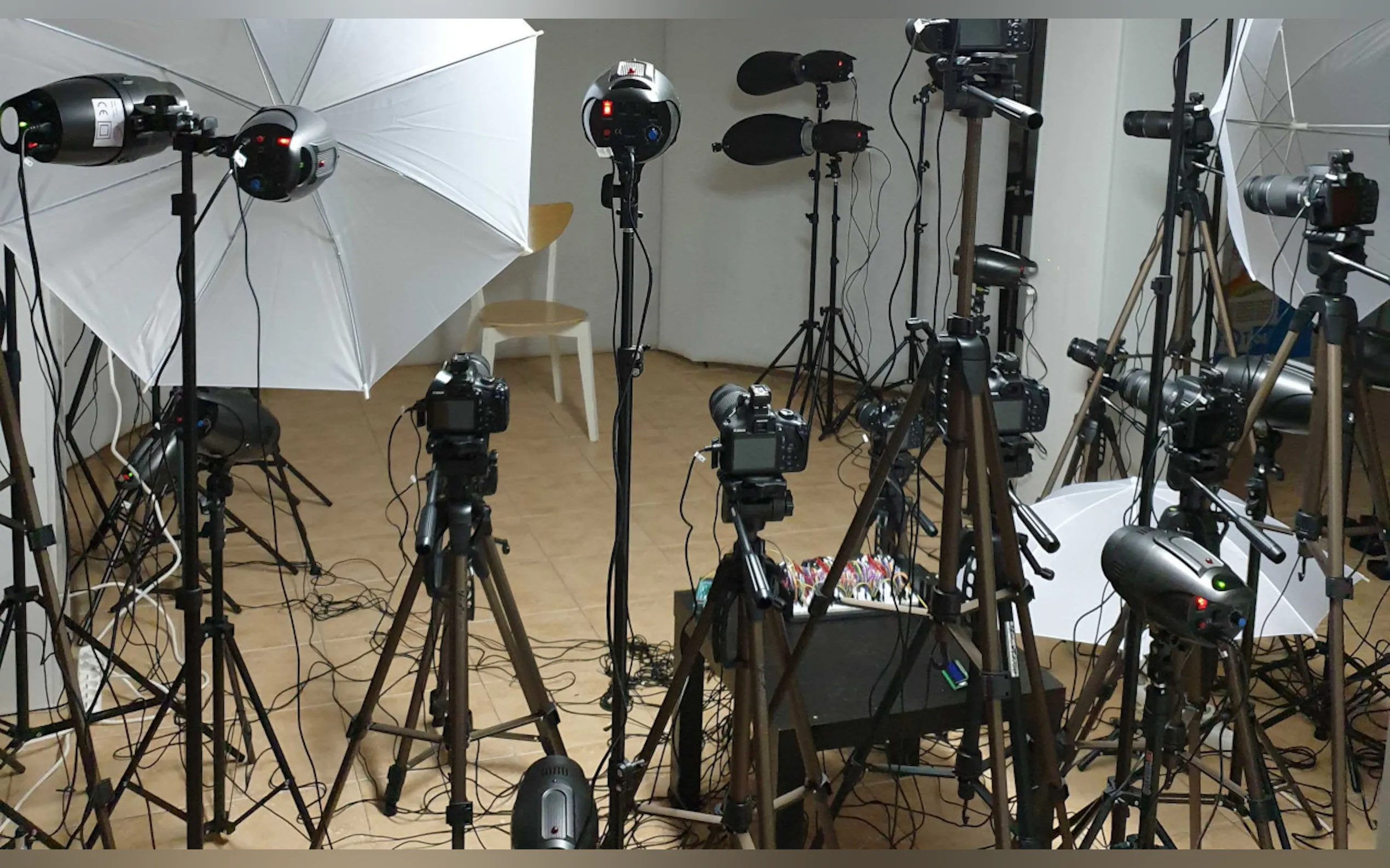 PhotoAiD gallery image